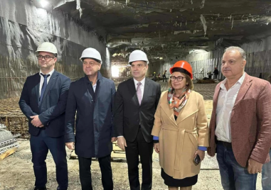 Министър Караджов: Пробивът под Централна гара е готов на 85%, откриваме го през юни