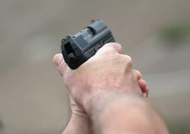 Шофьор се озова в ареста след стрелба с пистолет в Пловдив