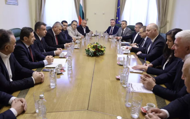 Обсъждат спешно изграждане на 4-лентов път Асеновград - Смолян