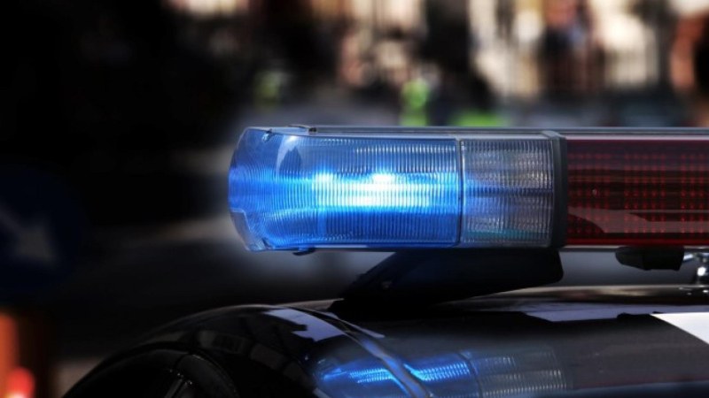 Жесток побой над младеж заради момиче, нападателят - намушкан от роднини след това