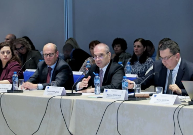 Министър Караджов от Пловдив: През януари ще обявим втората процедура за ел. зарядни станции