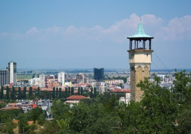 Засаждат 100 дръвчета на Сахат тепе