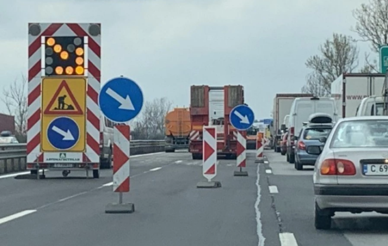 Променено е движението по АМ “Тракия“ край Пловдив днес заради ремонт