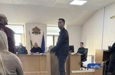 Кметът на Цалапица за аферата с непълнолетна: Жена ми не ме е хващала с момиче на полето