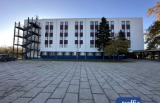 Езикова гимназия „Иван Вазов“ откри обновените си ученически общежития