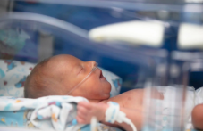 17 ноември - Световен ден на недоносените бебета и международен ден на студентите