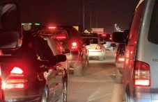 Километрична тапа на пътя Пловдив–Асеновград, колите не помръдват