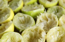 Лимоновите кори имат много ползи, не ги изхвърляйте