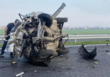 Работят по няколко версии за тежката катастрофа на АМ “Тракия“ с три жертви