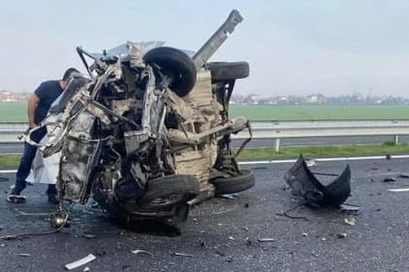 Работят по няколко версии за тежката катастрофа на АМ “Тракия“ с три жертви