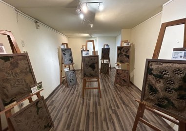 Изложба в Природонаучния музей представя уникални отливки от следи на застрашени животински видове