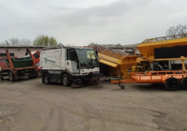 Община Пловдив ще купува нова техника за поддържане на паркове за над 2 млн. лв.