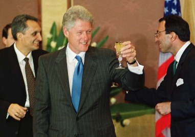 На този ден: Действащ президент на САЩ за първи път идва в България