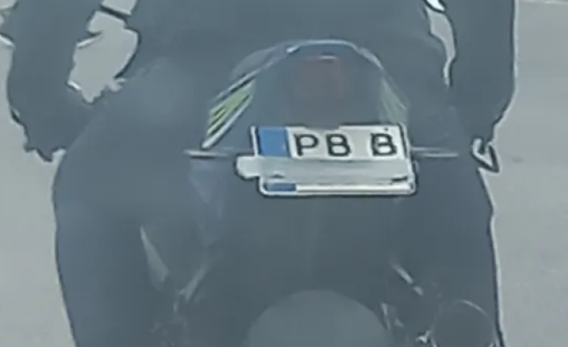 Камери “щракнаха“ моторист със закрит номер в Пловдив