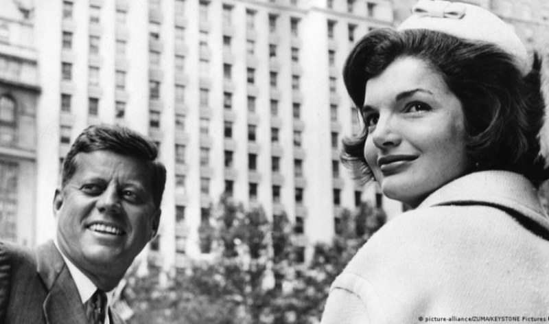 На този ден: Застрелян е Джон Кенеди