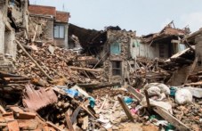 На този ден: Серия земетресения отнемат живота на хиляди души