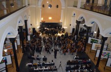 Симфониета Видин“ и солисти канят пловдивчани на “Коледни вдъхновения“