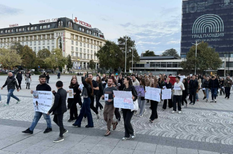 Младите лекари отново излизат на протест