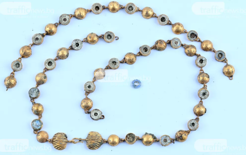 Погребение на византийка със златни накити разкриха археолози в Пловдив