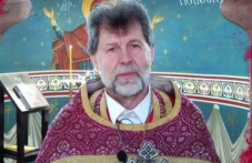 Отец Неделчо има нужда от помощ, за да се бори с тежък и агресивен рак