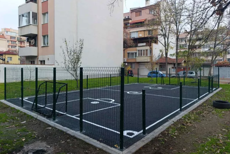 Две нови площадки за спорт вече има в район “Южен“