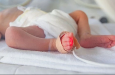 Лекари спасиха живота на бебе с чудовищно високи левкоцити