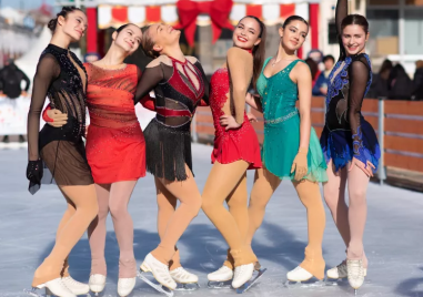 Ледената пързалка в центъра на Пловдив отвори врати