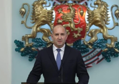 Президентът с извънредно изявление: Предсрочните избори са единственият път напред