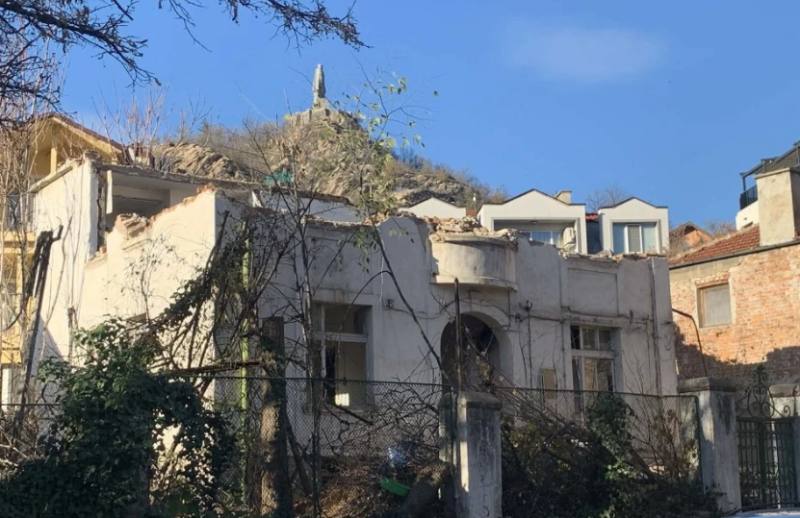 Историята на Пловдив vs. цената на квадрат! Печели един, губи целият град