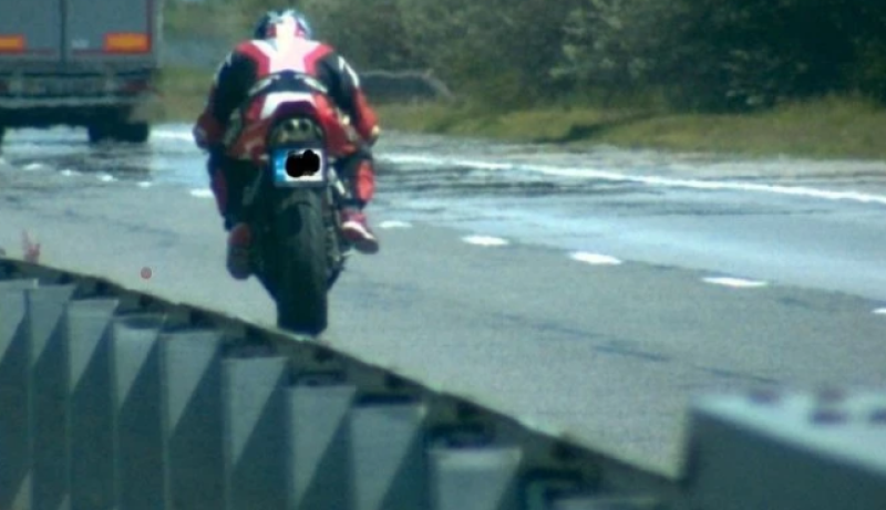 Моторист летя с над 120 км/ч. на пътя Пловдив-Асеновград, но отърва глобата