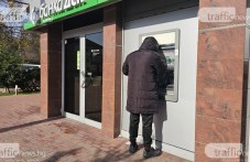 Пловдивчани “изтупаха“ дюшеците и блокираха депозитните банкомати