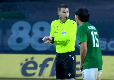 Куриоз в Стара Загора! Кабаков стартира второто полувреме без страничен съдия