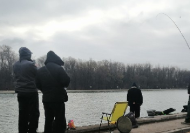 Вдигат драстично билета за любителския риболов