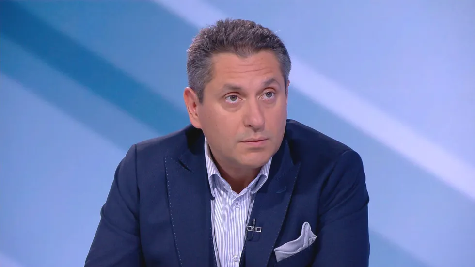 Александър Русинов: Напуснах ПП, защото казват едно, а правят друго