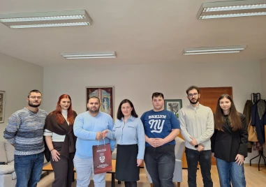 Тони Стойчева с подкрепа на кампанията „Празнувай отговорно! Шофирай разумно!“