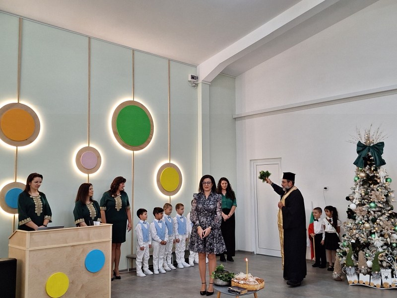 Детска градина в Карлово има нов салон за спорт и събития