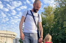 Млад баща се бори за живота си след тежък тумор