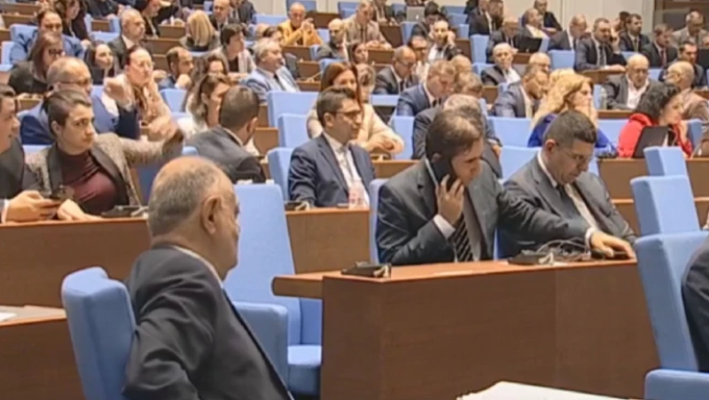 Приеха бюджета на ДОО за 2026 г. на първо четене