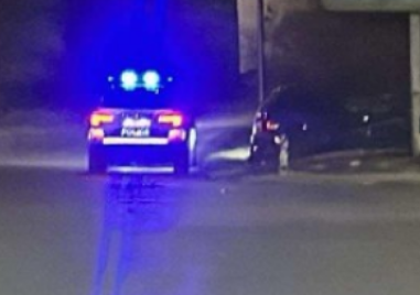 Млад шофьор се блъсна в стълб в Кършияка, има пострадал