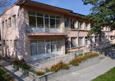 Най-малките жители на Куклен подават ръка за милосърдие и добро