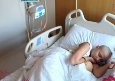 Стефани все още има нужда от помощ, за да остане жива