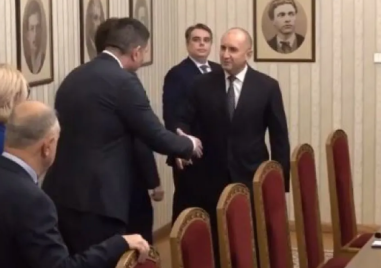 Какво обсъдиха ПП-ДБ и Радев на консултациите ВИДЕО