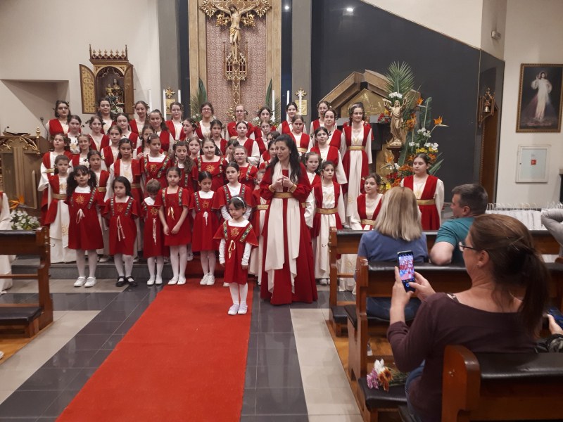 Хор „Евмолпея“ кани на юбилеен концерт „Гласът на Коледа“ в Малката базилика