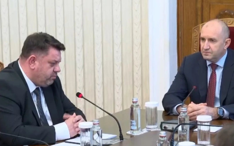 „БСП - Обединена левица“ влязоха на консултации при президента, ето какво обсъждаха