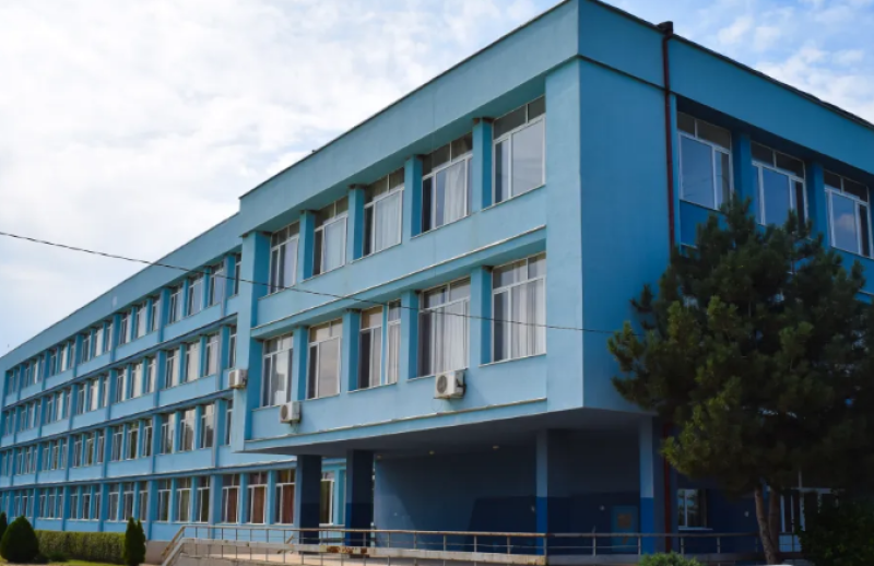 Две деца от Раковски намериха и върнаха изгубени банкови карти