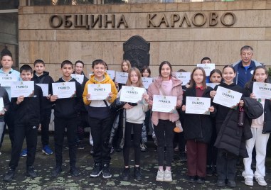 Уважиха младите надежди във волейбола на Карлово