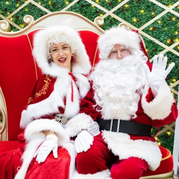 Дядо Коледа и Снежанка канят малки и големи на фотосесия в Съединение