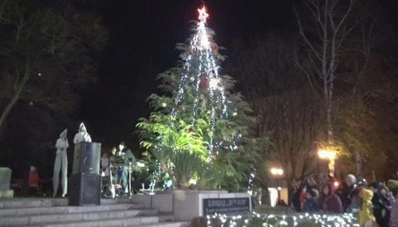 Успешна Карловска Коледа! Събраха се близо 23 000 лв. в подкрепа на Теодора