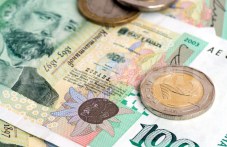 Каква ще е съдбата на излизащите от оборот левове и стотинки