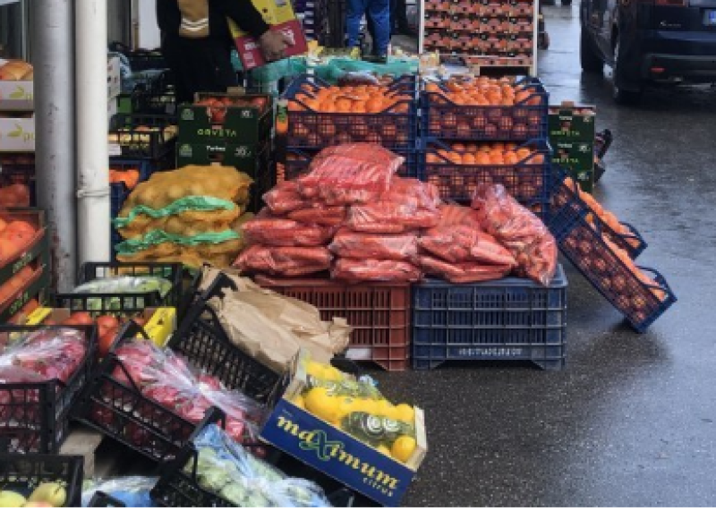 По-скъпи плодове и зеленчуци на борсата в Първенец преди празниците